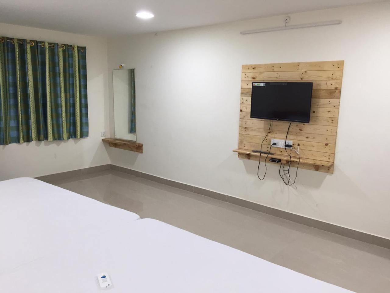 Aditi Rooms Tiruchirappalli المظهر الخارجي الصورة